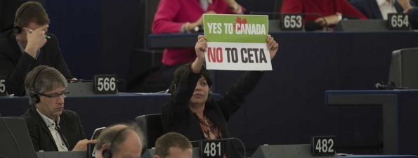 L'issue du scrutin, connue d'avance, n'a pas empêché la manifestation de désapprobations par certains eurodéputés à Strasbourg.
© Reporters_Abaca