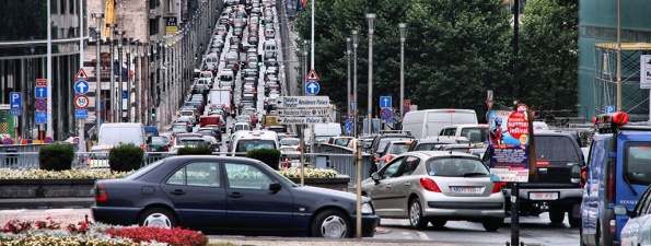 © iStock
Entre juin et décembre 2019, les émissions provenant des voitures belges en circulation dans la Région ont diminué de 4,7% pour les oxydes d'azote et de 6,4% pour certaines particules. 
