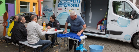 Le lavage itinérant de vêtements, à Charleroi. Une question de dignité, d'assurance et d'image de soi pour les SDF 
